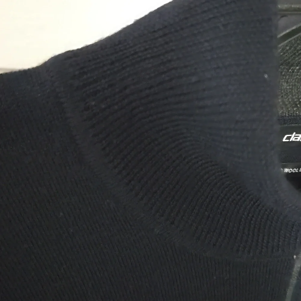 Claiborne Blue Sweater - Picture 4 of 13